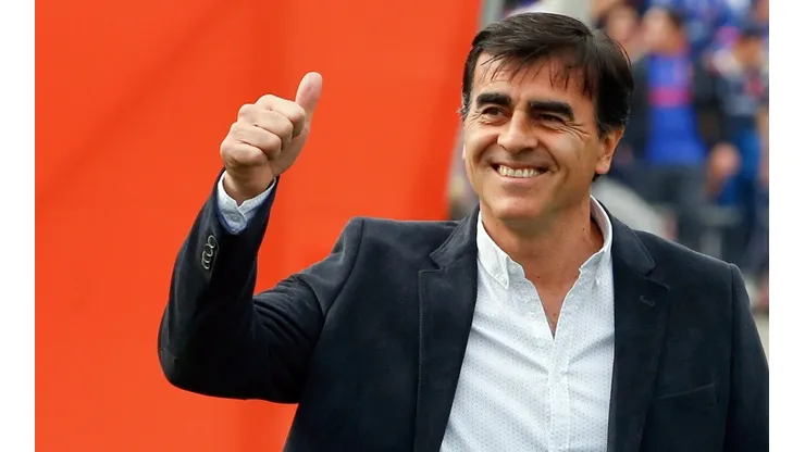 Gustavo Quinteros puede ser la gran baja de Colo Colo de cara a la temporada 2023