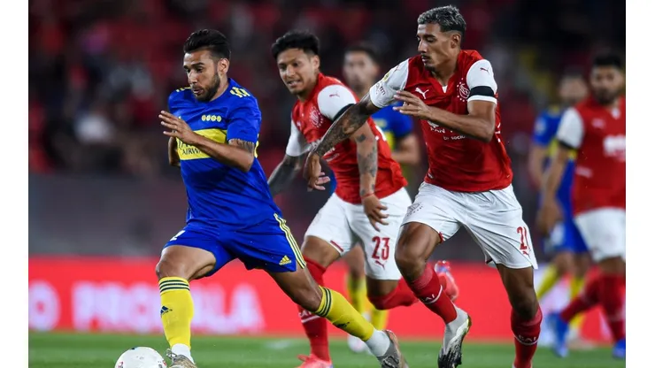 El triunfo ante Gimnasia dejó a los xeneizes como líderes del torneo trasandino.
