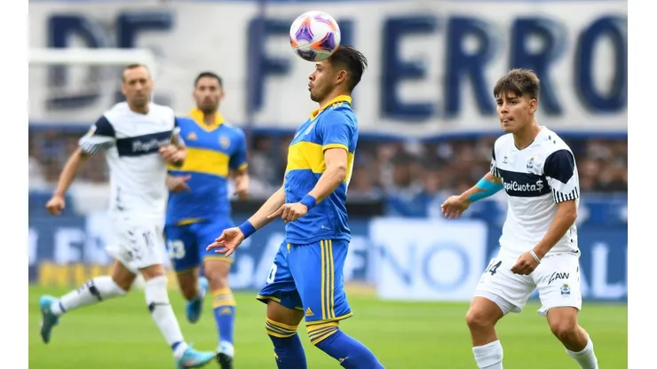 Boca venció a Gimnasia y trepó a la punta en Argentina