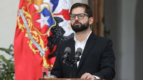 Boric manda a subsecretario Monsalve a "constatar daños" en Puente Alto tras hechos de violencia