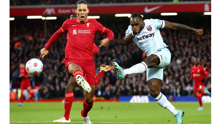Liverpool busca sumar 3 puntos que lo dejen cerca de la punta del campeonato.