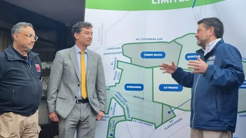 Medidas por corte de agua en varias comunas de Santiago.