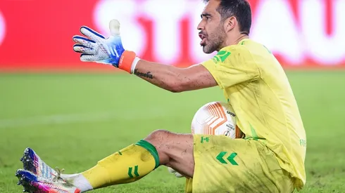 Claudio Bravo tuvo una gran presentación en la visita del Betis a la Roma