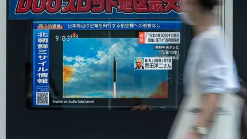 Corea del Norte lanza misil balístico sobre Japón