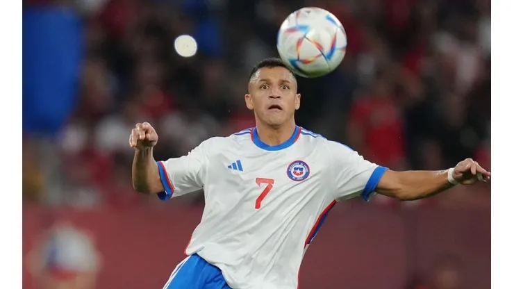 El Olympique Marsella es un hincha más de la Roja y desea un triunfo de Chile contra Qatar.