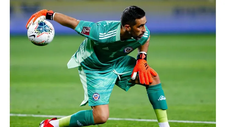 Bravo sigue estando vigente en Europa y lo piden para la Roja