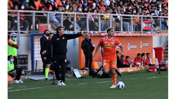 El técnico no le gusta que los dirigentes ni jugadores hagan comentarios extras.