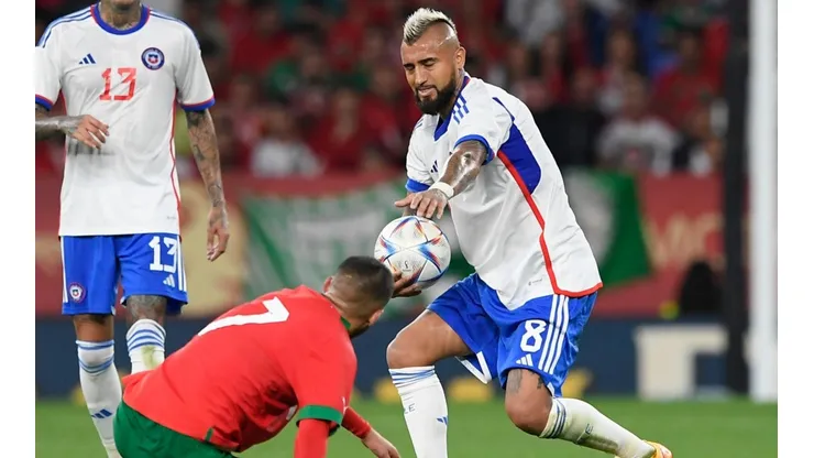 Históricos de la Roja "retiran" a Vidal tras la derrota contra Marruecos.