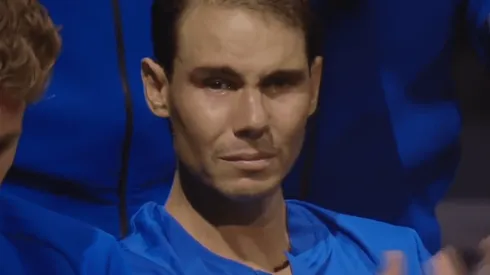 Rafael Nadal no pudo contener el llanto tras el retiro de su acérrimo rival y gran amigo Roger Federer. (Captura).