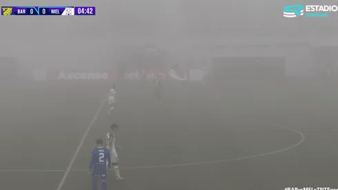 Solo falta Carlos Pinto: Barnechea y Melipilla bajo una densa niebla