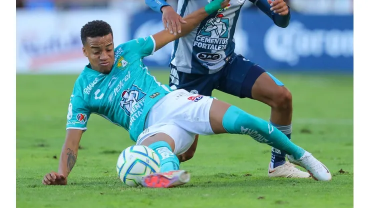 En México avisan que Byron Castillo también sigue siendo una duda en León.