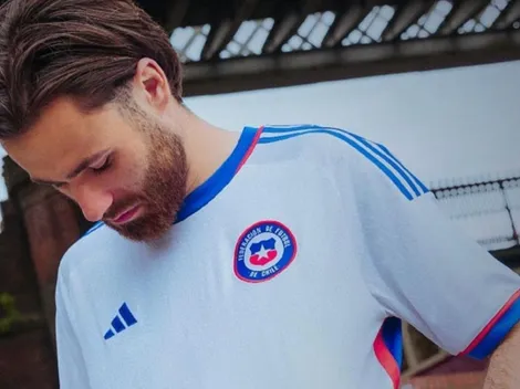 Brereton lanza la nueva camiseta de visita de La Roja