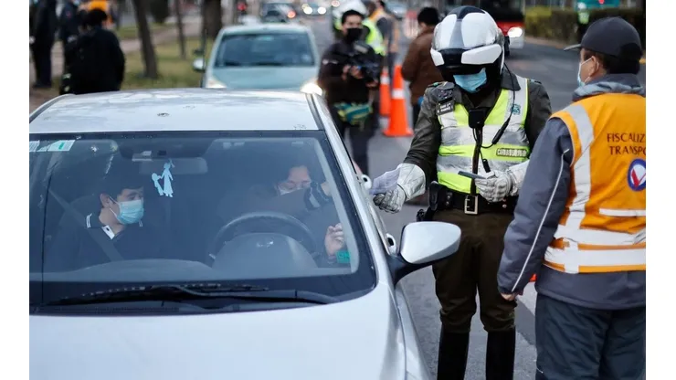 ¿Qué autos tienen restricción el martes 30 de agosto?