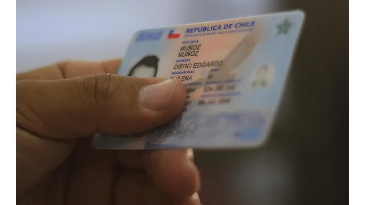 ¿Puedo votar con el carnet vencido en el Plebiscito de Salida?