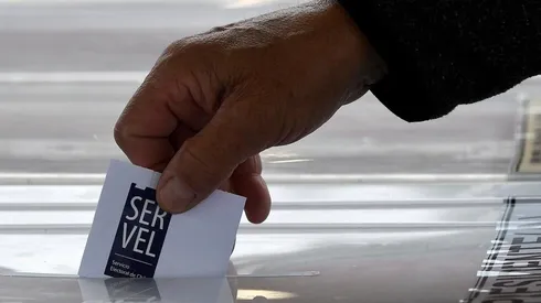 ¿Es obligatorio el voto de los chilenos en el exterior?