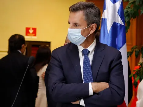 Gonzalo de la Carrera difunde mentiras sobre la vacuna contra el COVID-19 y tildó de "dictadura sanitaria" el pase de movilidad