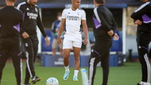 El volante brasileño dejará el Santiago Bernabéu para partir a Old Trafford.
