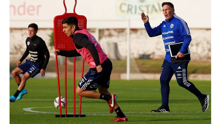 Eduardo Berizzo ha impuesto rápidamente su estilo a bordo de la selección: reglas claras y compromiso total
