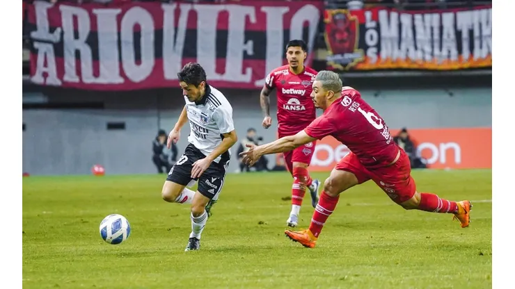 Ñublense pegó primero a Colo Colo en octavos de final.
