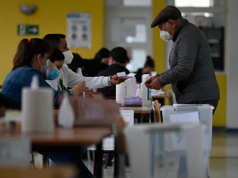 ¿Se pueden excusar los vocales de mesa reemplazantes y cuándo se publicará la nómina?