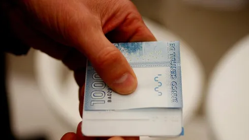 ¿Cuál es el monto del aguinaldo de Fiestas Patrias para los empleados públicos?