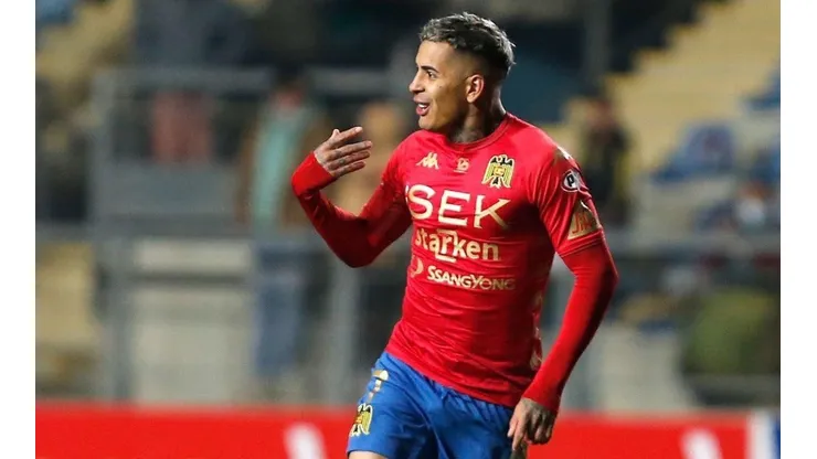 Rodrigo Piñeiro marcó un auténtico golazo desde afuera del área.