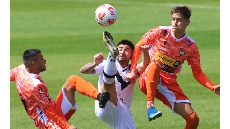 Cobreloa y Santiago Morning han animado intensos partidos en los últimos años en Primera B
