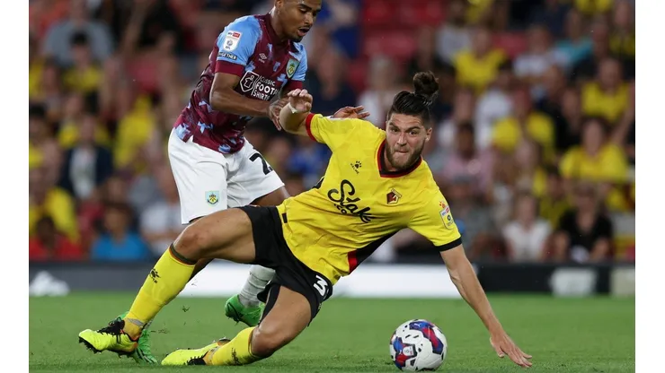 Francisco Sierralta y el Watford son líderes por ahora en Inglaterra