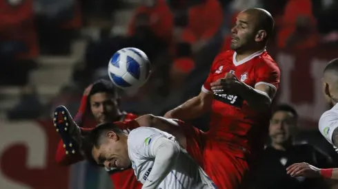 El Sacha Sáez estuvo cerca de darle el triunfo a La Calera con una pirueta en el aire.