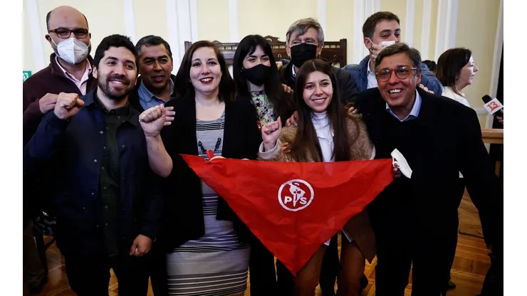 ¿Cuáles son las reformas en el Sistema Político por parte del oficialismo en caso de ganar el Apruebo?