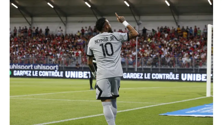 Neymar anotó un gol y repartió tres asistencias en el partido pasado