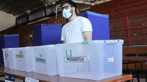 Vocales de mesa son anunciados por el Servel este sábado 13 de agosto.