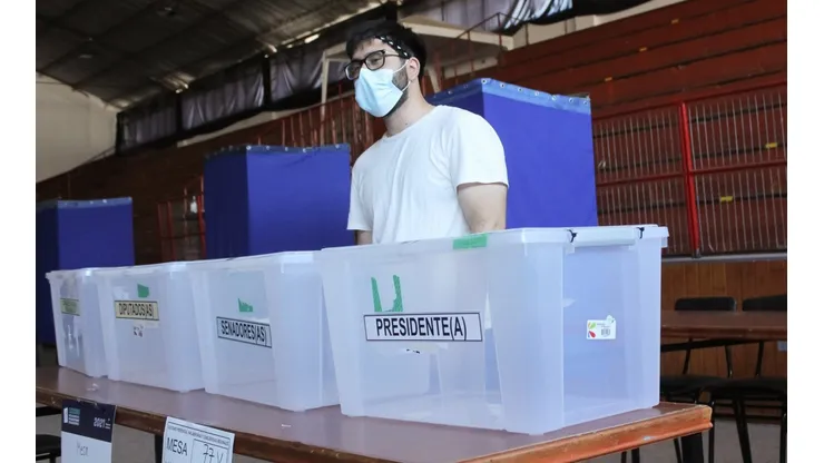 Vocales de mesa son anunciados por el Servel este sábado 13 de agosto.