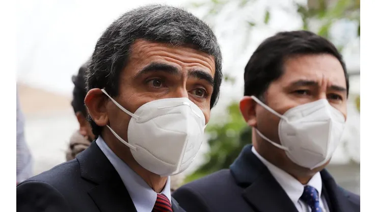 Carlos Gajardo representa a la familia de Antonia Barra en el juicio.