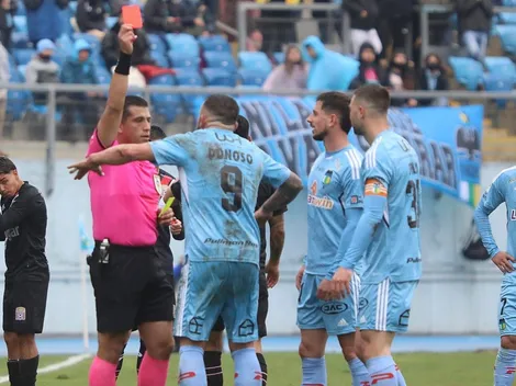 Con llamado del VAR: La expulsión de Matías Donoso