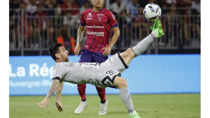 Messi hizo un doblete que sentenció la goleada del PSG