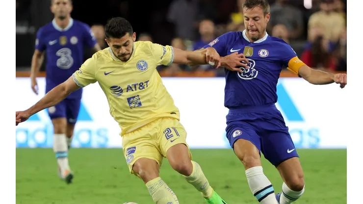 César Azpilicueta renovó por dos años más con Chelsea.