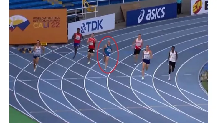 El infortunio del atleta Alberto Nonino durante la carrera