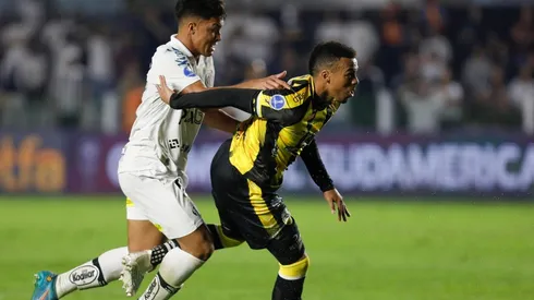 Deportivo Táchira viene de eliminar a Santos por penales en octavos de final