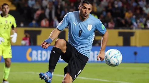 El goleador histórico ya fue presentado en Nacional