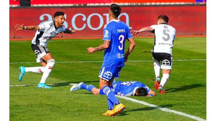 Colo Colo celebra ante Universidad de Chile en Talca.