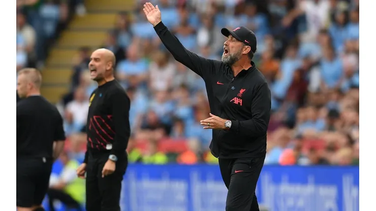 Klopp suma nuevo triunfo contra Guardiola tras coronarse campeón con el Liverpool de la Community Shield.