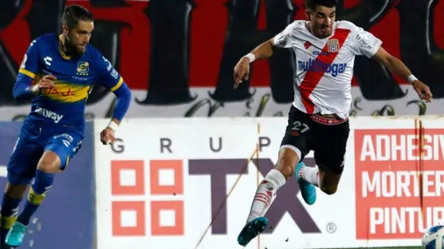 Everton goleó a Curicó