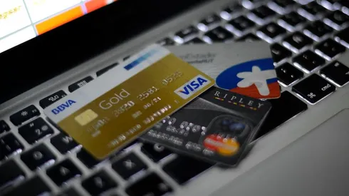 ¿En qué plataformas web se comenzará a pagar IVA por compras internacionales?