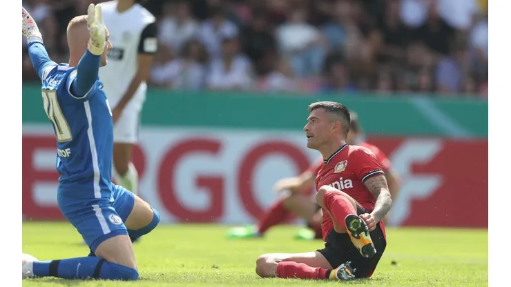 La definición de Charles Aránguiz en plena área chica para su gol.
