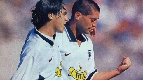 Cristián Montecinos y Manuel Neira celebran un gol de Colo Colo.
