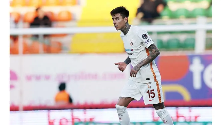 Pulgar está cerca de seguir su carrera en el fútbol brasileño