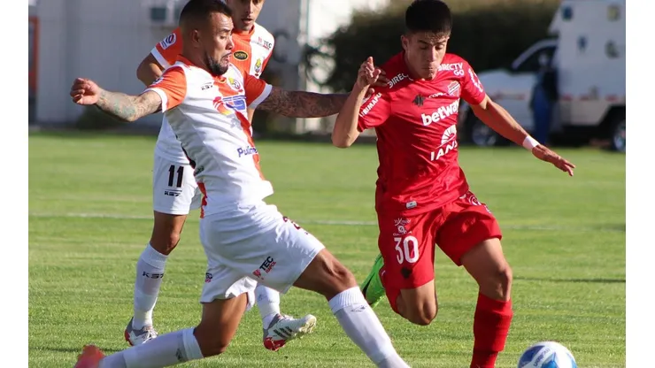 Ñublense recibirá como local a Cobresal, donde en esta jornada puede alcanzar a Colo Colo.