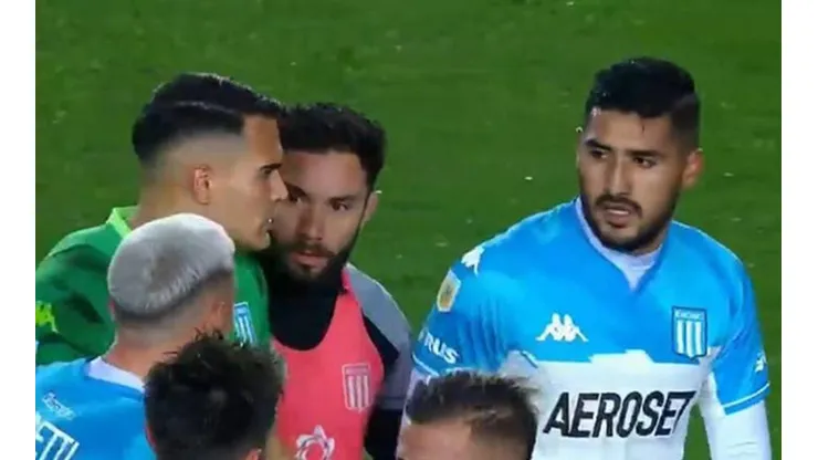 El momento en que Eugenio Mena se acerca a Copetti