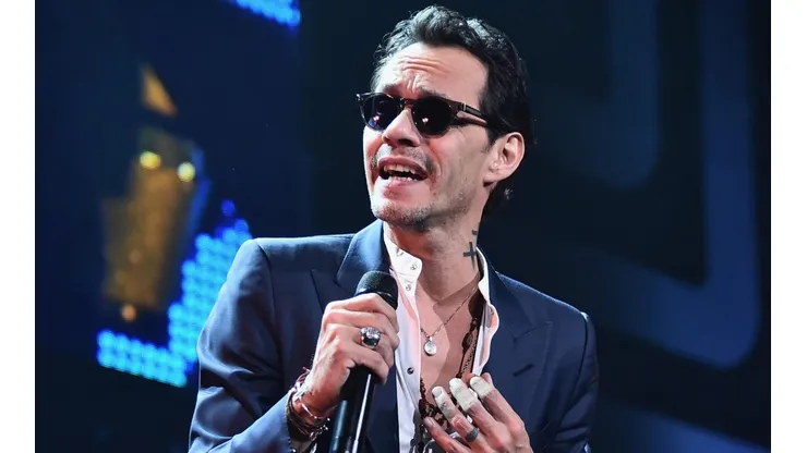Marc Anthony sobre el escenario.